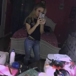 Meet your Posher, Emma-grace